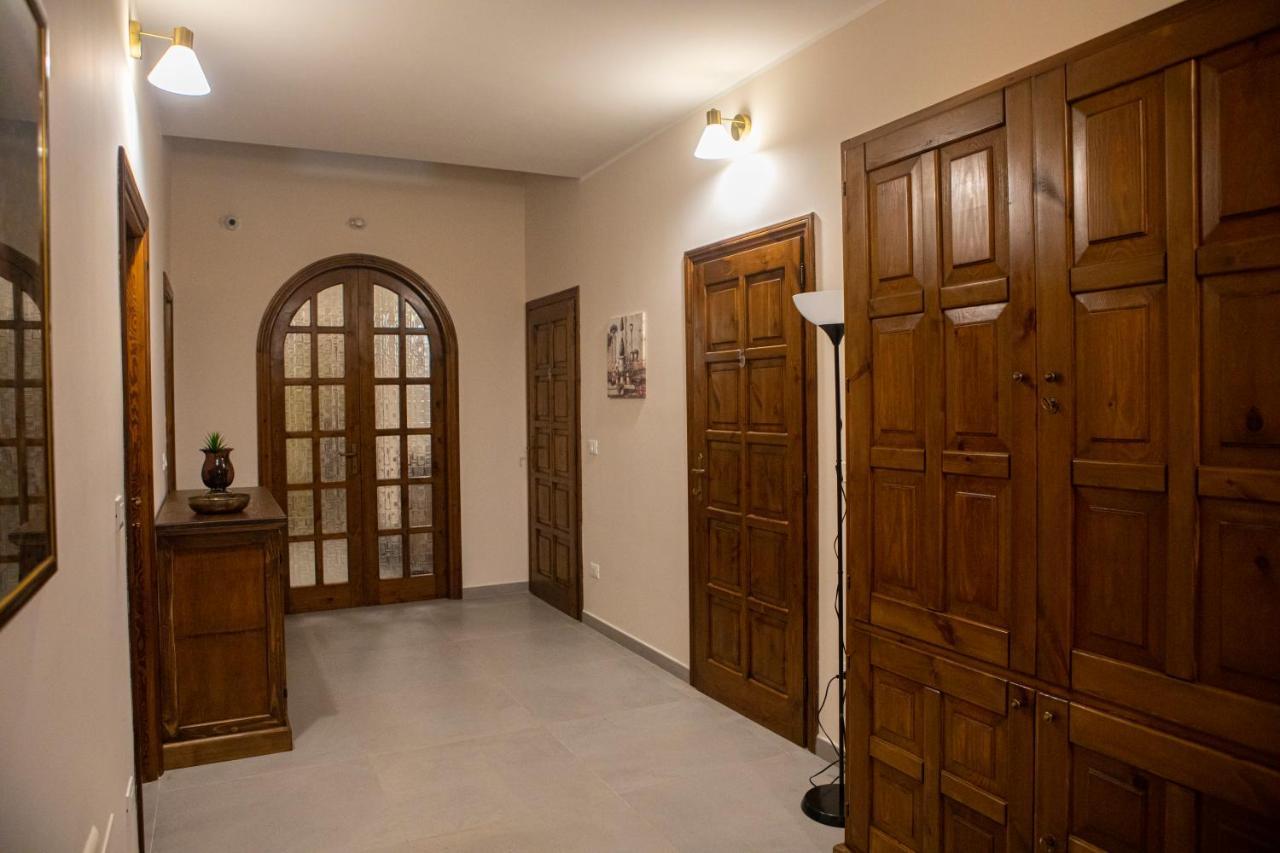 Un Passo Dal Mare - Guest House Лідо-ді-Фонді Екстер'єр фото