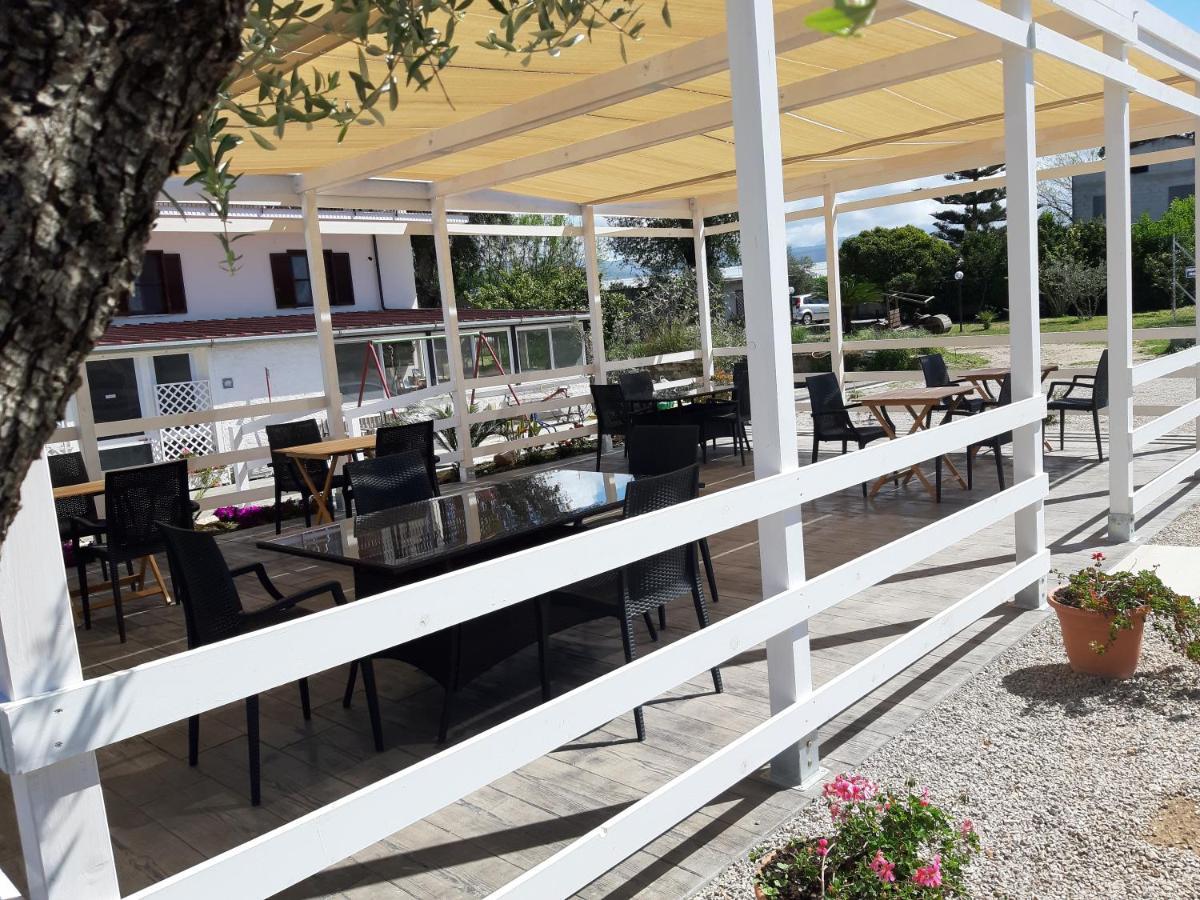 Un Passo Dal Mare - Guest House Лідо-ді-Фонді Екстер'єр фото